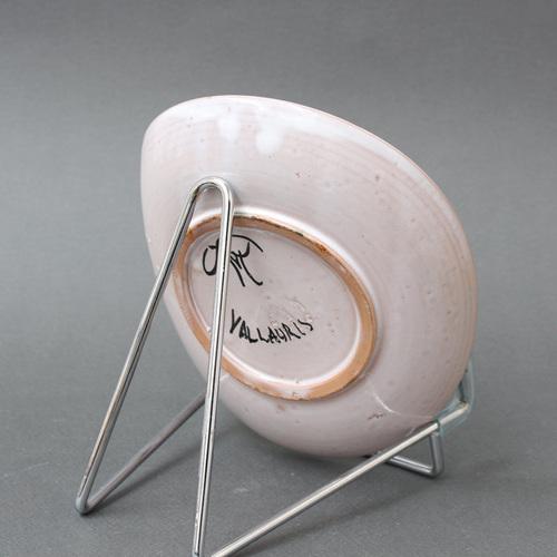 1950s Mid-Century French Decorative Ceramic Plate by Atelier Du Grand Chêne, 1950s For Sale - Image 5 of 15