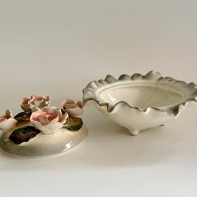 Shabby Chic Vintage Capodimonte-Style Italian Porcelain Lidded Bowl With Pink Roses, Ruffled Edge & Feet For Sale - Image 3 of 11