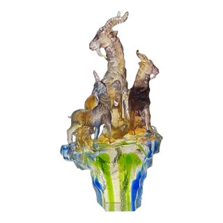 Purple Crystal Glass 3 Rams SanYang Kaitai on Mountain Display Figure For Sale