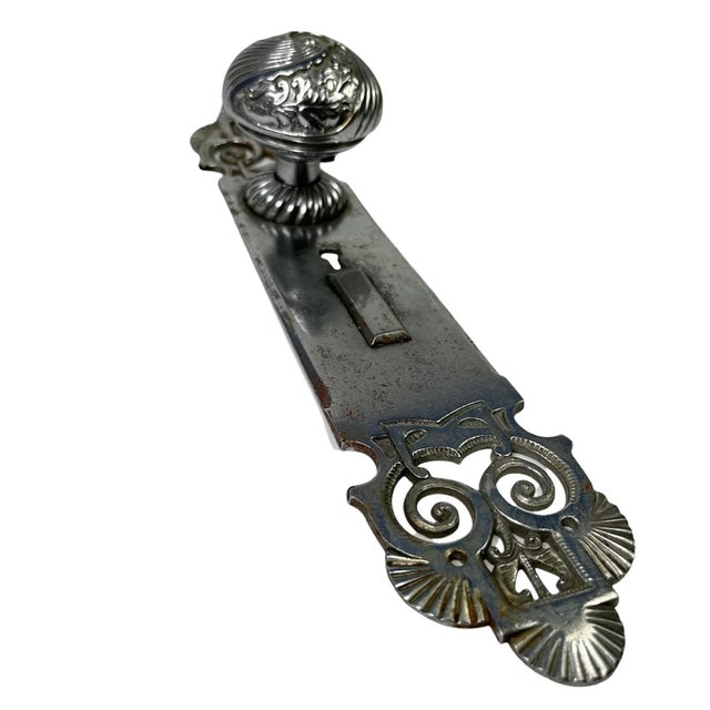 Victorian 1890s American Ornamental Door Knobs With Door Plate For Sale - Image 3 of 11