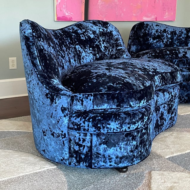 Mid-Century Modern 1950s Opulent Sapphire Blue Crushed Velvet Kidney Loveseats - a Pair For Sale - Image 3 of 11