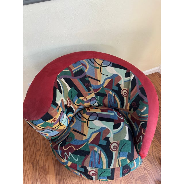 Mid-Century Modern 1970s Vintage “Vladimir Kagan” Inspired Nautilus Swivel Barrel Chair For Sale - Image 3 of 10