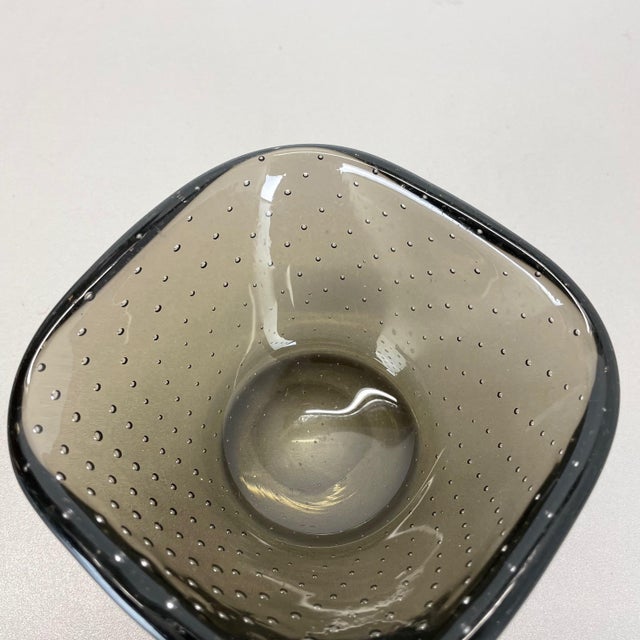 Green Glass Bullicante Bowl or Ashtray attributed to Venini, Italy, 1970s For Sale - Image 16 of 18