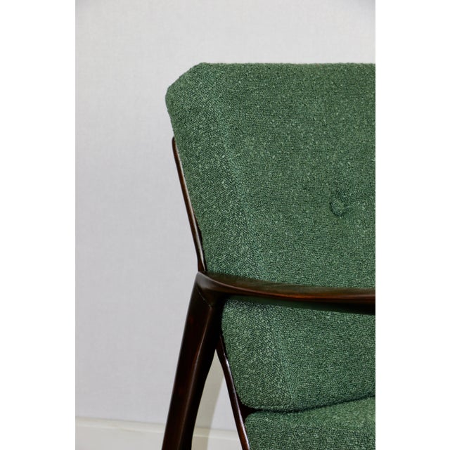 Vintage PRL Lounge Chair in Green Boucle, 1970s For Sale - Image 11 of 12