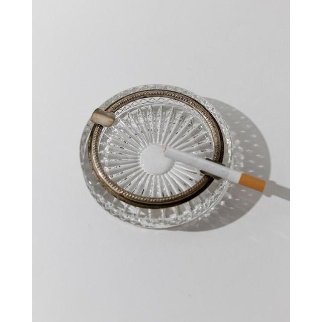 Art Deco Textured Crystal Ashtray with Silver-Plated Rim, 1920s For Sale - Image 4 of 11