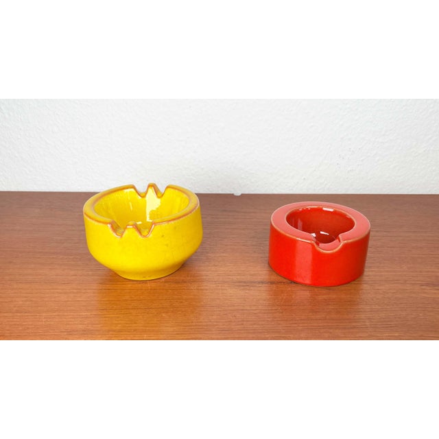 Mid-Century Modern German Space Age Red and Yellow Ceramic Ashtrays, 1960s, Set of 2 For Sale - Image 13 of 18