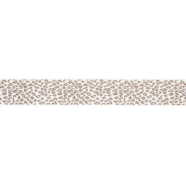 Safari Trim features an allover animal pattern that is beautifully embroidered on linen tape. This versatile tape adds an...