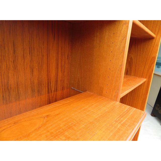 Vintage Danish Modern Teak Double Bookcase Bookshelf Mid Century Hundeved Style Display Shelf For Sale - Image 14 of 16
