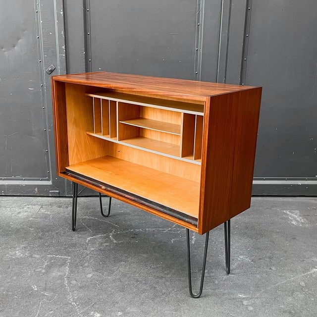 Wood Mahogany Chest of Drawers For Sale - Image 7 of 15