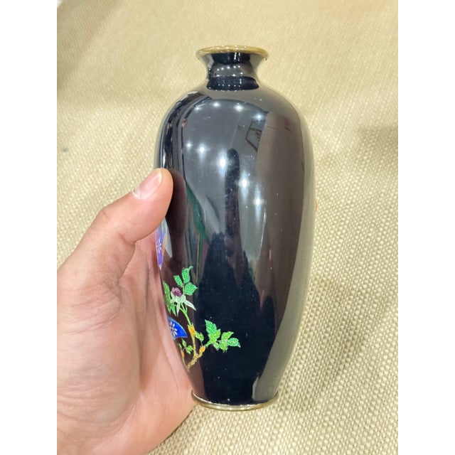 Late 19th Century Meiji Japanese Cloisonne Enamel Vase With Bijin in Blue Kimono, Circa 1890 For Sale - Image 5 of 9