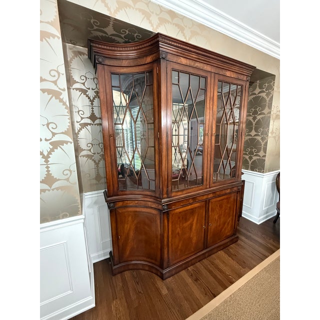 Early 21st Century Henredon Mahogany Inlaid Flame Regency Breakfront China Display Cabinet For Sale - Image 5 of 12