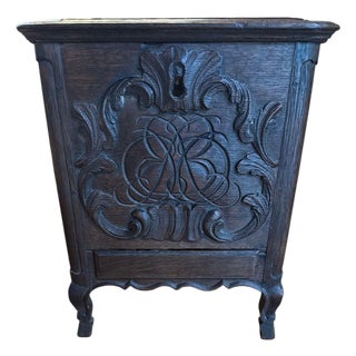 Louis XVI Table Top Box in Walnut, Late 18th Century For Sale