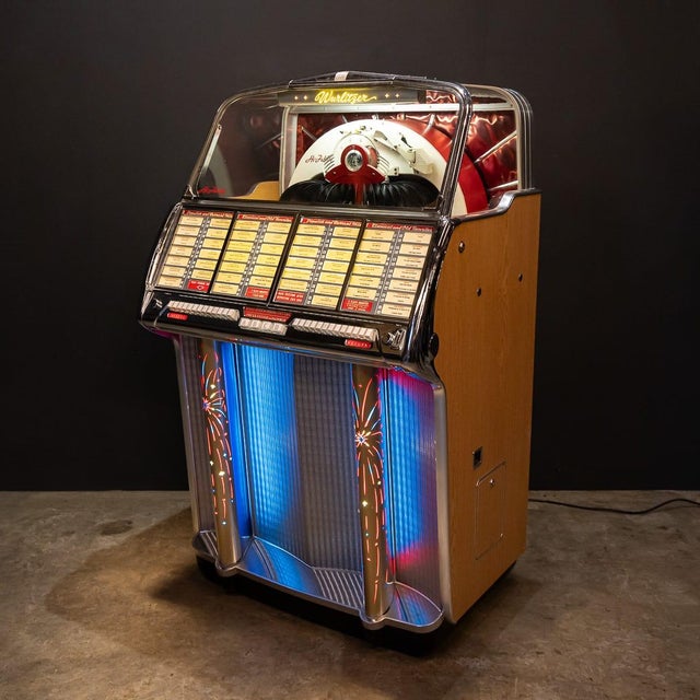 Vintage American Wurlitzer 1800 Jukebox, 1955 For Sale - Image 3 of 18