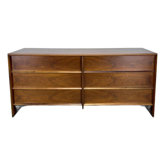 1950’s T H Robsjohn Gibbings for Widdicomb 6 Drawer Walnut Dresser Chest of Drawers For Sale