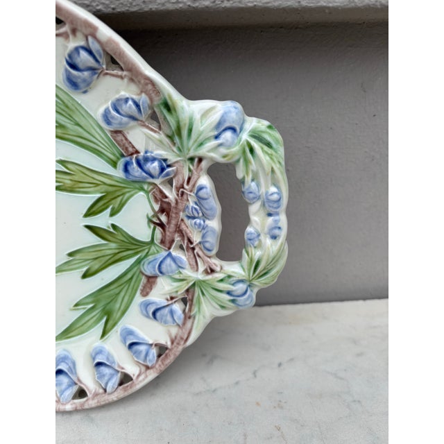 Art Nouveau 1900s Villeroy & Boch Large Majolica Oval Handled Purple Flowers Platter For Sale - Image 3 of 6