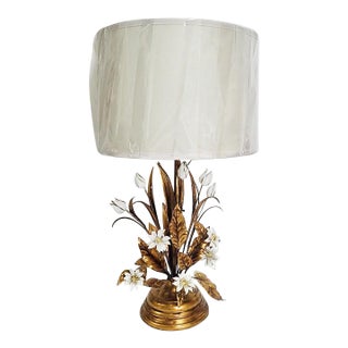 Mid-Century Italian Hollywood Regency Gilt Iron Daisy & Tulip Tole Lamp For Sale