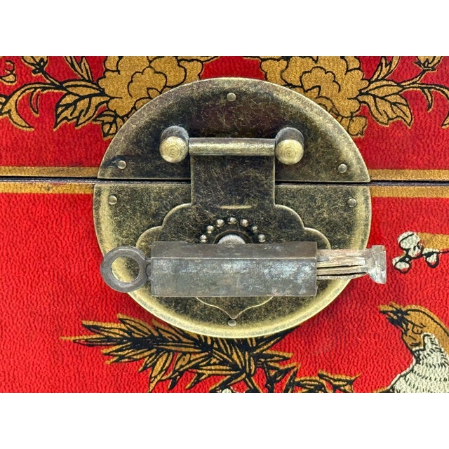 Metal Red Chinoiserie Style Box Table Lamp, Vintage For Sale - Image 7 of 12