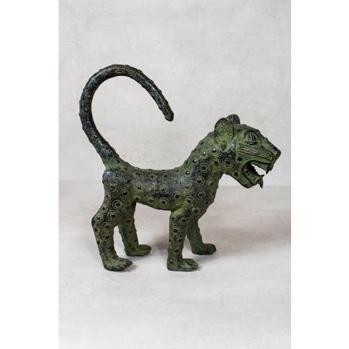 Large Bronze Leopard Sculpture, Benin For Sale - Image 4 of 5
