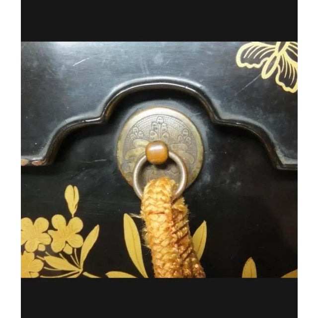 Early 19th C Japanese Black and Gold Maki-E Lacquered Tebako For Sale In Chicago - Image 6 of 9