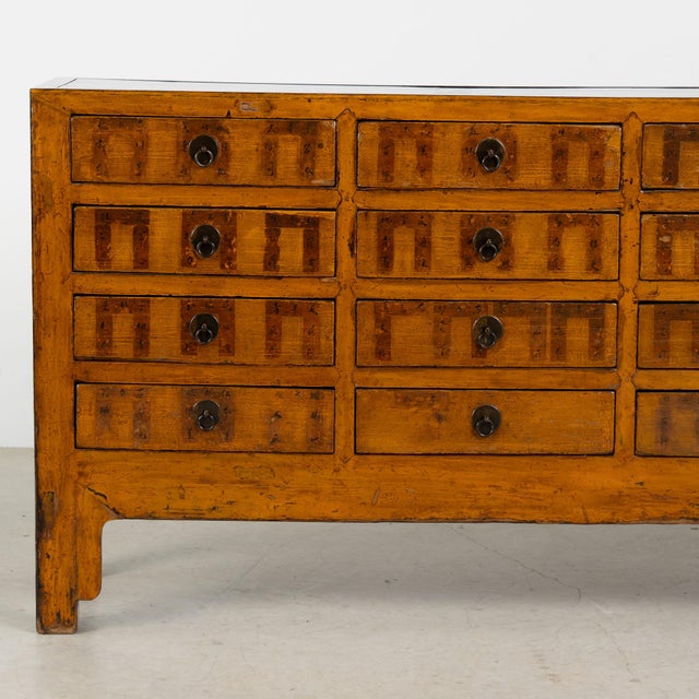 19th Century Chinese Lacquered Apothecary Console With Sixteen Drawers For Sale - Image 11 of 18