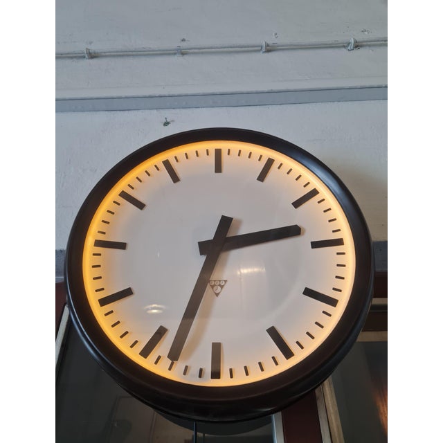 Electric Clock from Pragotron For Sale - Image 6 of 10