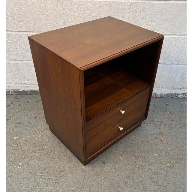 Ramseur Furniture Company Mid-Century Modern Walnut Night Stand by Ramseur Furniture Company For Sale - Image 4 of 15