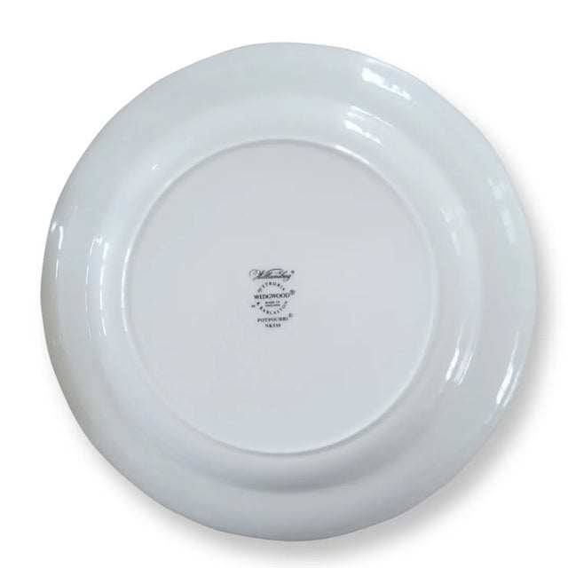 English 1960s Williamsburg Potpourri by Wedgwood- 54 Pieces For Sale - Image 3 of 7