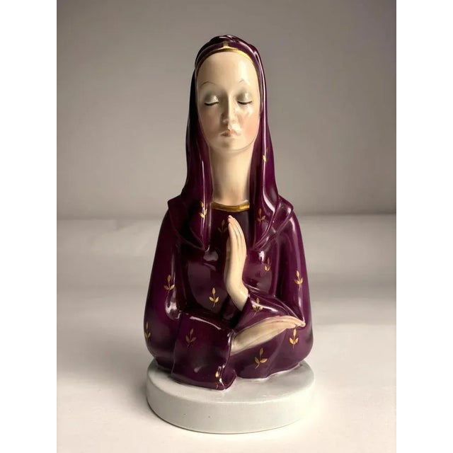 Lenci glazed ceramic, Madonna praying, Italy, Turin, 1940s (Signed) This piece is attributed to the mentioned...