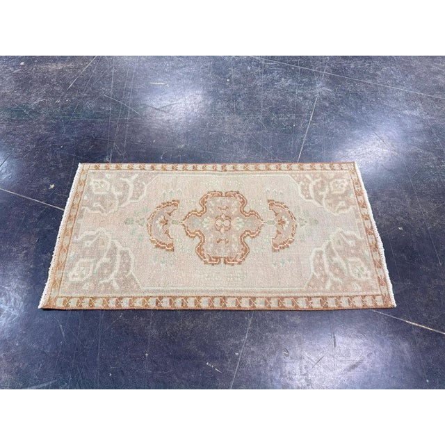 Turkish Turkish Oushak Rug 4' x 6' #17928 For Sale - Image 3 of 8