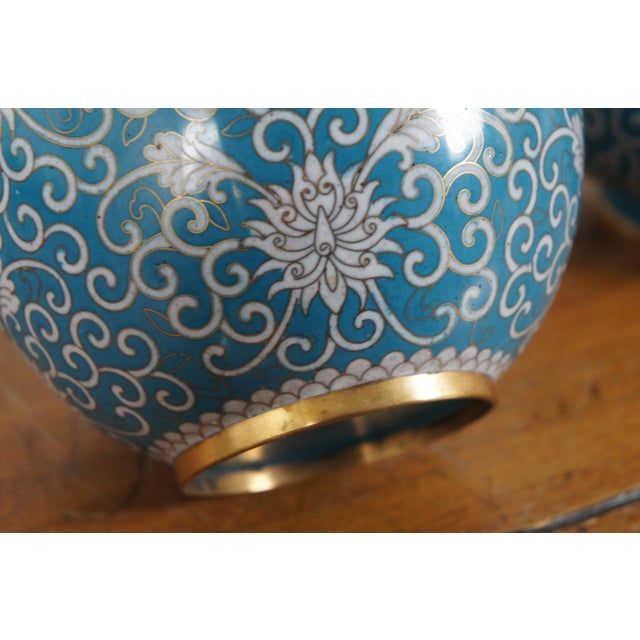 Antique Turquoise Cloisonné Chrysanthemums Lidded Ginger Jar Vase Urn - a Pair For Sale - Image 11 of 12