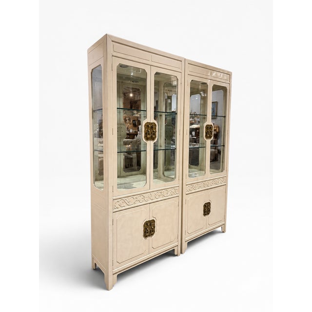Henredon 1970s Henredon Folio 10 Faux Goatskin Collection Pair of Display Cabinets For Sale - Image 4 of 13