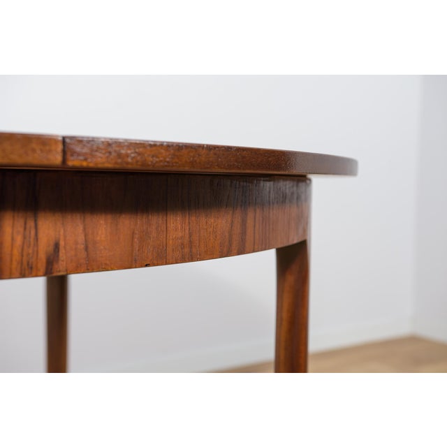 Mid-Century Round Rosewood Extendable Dining Table from McIntosh, United Kingdom, 1960s For Sale - Image 14 of 17