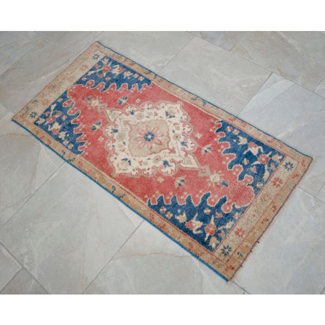 1970s Hand Made Small Turkish Rug. DoorMat Entry Decor Kitchen Mat Baht Rug - 21'' X 43'' For Sale - Image 10 of 13
