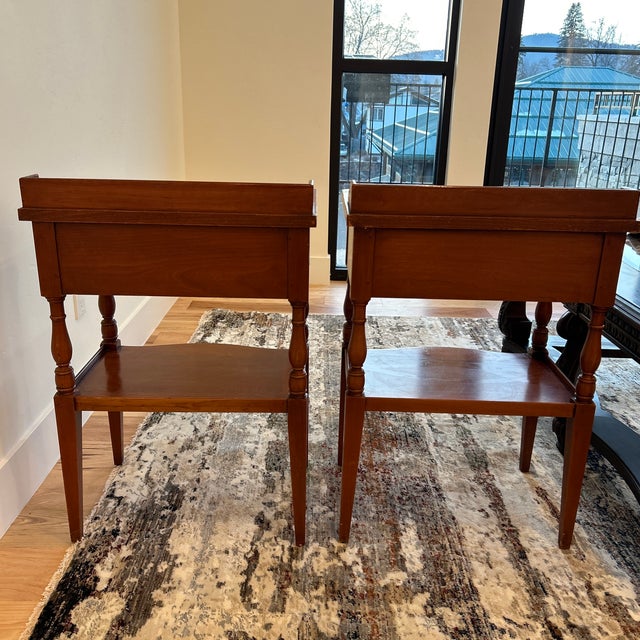 Morganton Furniture Co. 1940s Morganton Furniture Co. Rare Set of 2 Beautiful Bedside Tables For Sale - Image 4 of 5