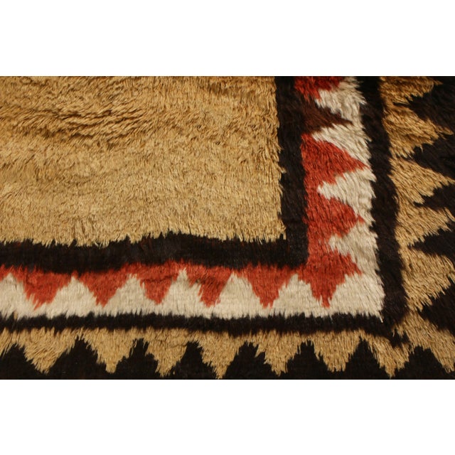 1900 - 1909 Antique Kurdish Transitional Geometric Copper Brown and Red Wool Rug For Sale - Image 5 of 6