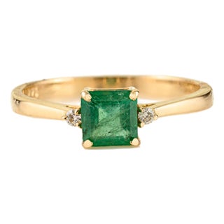 14k Gold Square-Cut Emerald Diamond Three Stone Modern Engagement Ring Size 5.5 For Sale