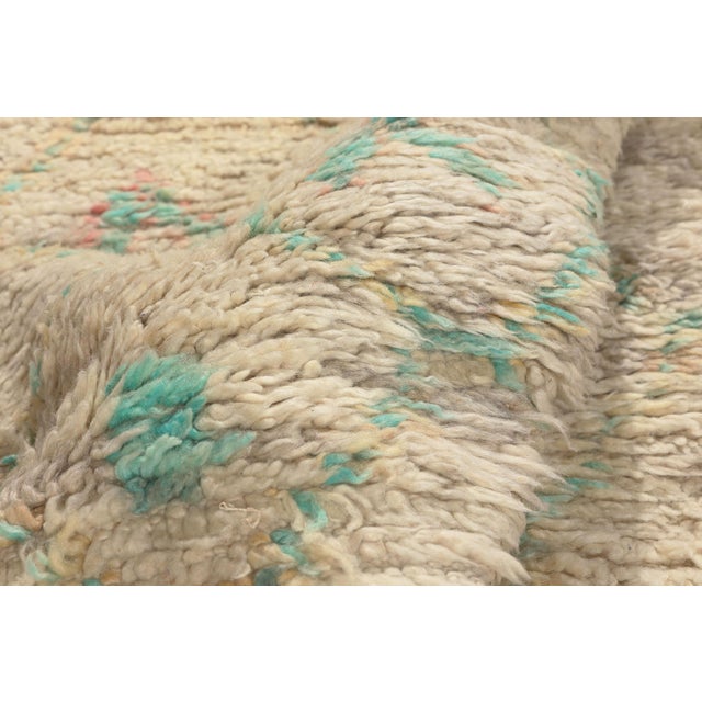 Vintage Azilal Moroccan Rug, 02'08 X 05'02 For Sale In Dallas - Image 6 of 10