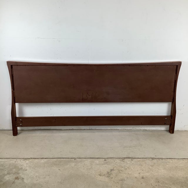 Vladimir Kagan Mid-Century Walnut King Headboard With Sculptural Curved Silhouette For Sale - Image 4 of 12