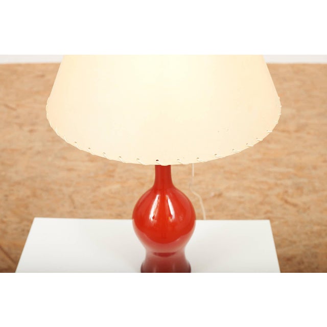 Model 3656 Table Lamp in Red Murano Glass and Parchment Shade from Paolo Venini, 1952 For Sale - Image 5 of 12