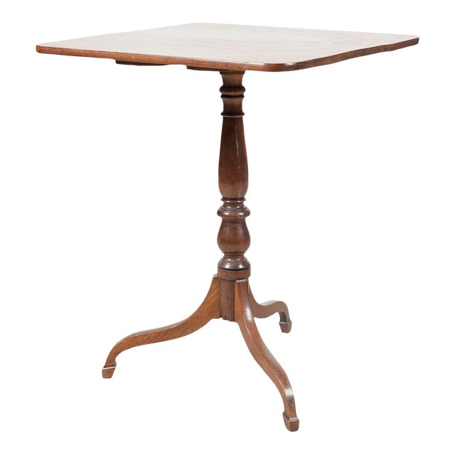 Early 19th Century English Regency Mahogany Tilt-Top Table With Tripod Base For Sale