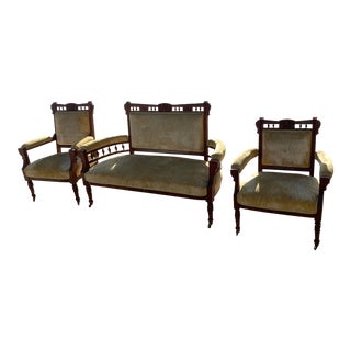 Antique 18th Century Victorian Hand Carved Brocade Covered Settee and Chairs With Casters in the Style of East Lake - 3 Pieces For Sale