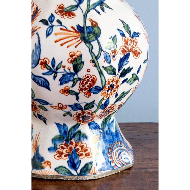 Polychrome Garlic Neck Vase Lamp from Dutch Delftware, 18th Century For Sale - Image 9 of 14