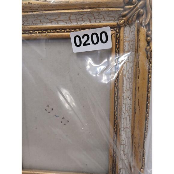 1960s Ornate Mediterranean Wood Glass 9.5x7.5 Picture Frame Carved Gold Beige Italian For Sale - Image 14 of 15