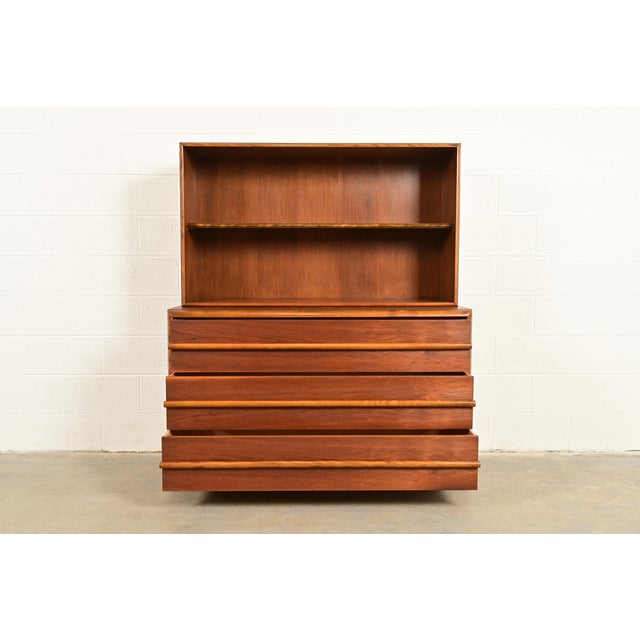 1950s Robsjohn-Gibbings for Widdicomb Mid-Century Modern Sculpted Walnut Chest of Drawers With Bookcase Hutch Top, 1950s For Sale - Image 5 of 14