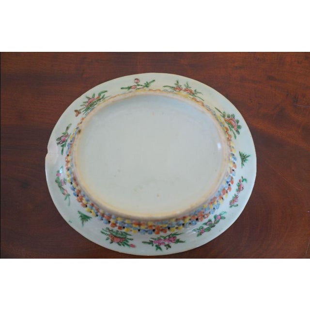 Chinese Canton Famille Rose Reticulated Basket Bowl With Floral and Figural Decoration For Sale - Image 9 of 12