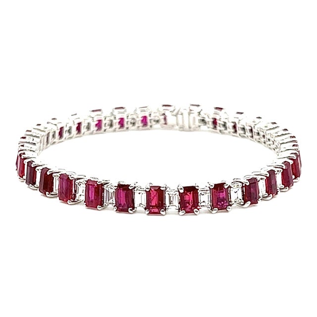 14.11 Ct Natural Burma Ruby & Diamond Bracelet For Sale