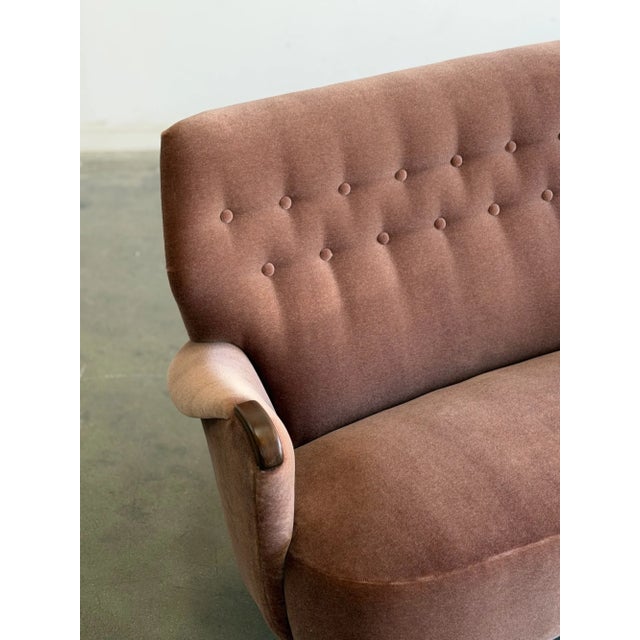 1940s Danish Modern Loveseat in Mauve Mohair For Sale In Los Angeles - Image 6 of 16