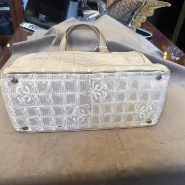 A 2003 Chanel New Travel Line Beige Nylon and Brown Leather Tote Bag For Sale - Image 15 of 15