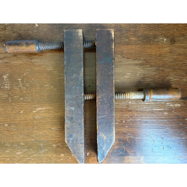 Early 20th Century Antique Robert Bliss & j.h. O'Neil Wooden Hand Screw Clamps - Set of 3 American Woodworking Tools For Sale - Image 5 of 8