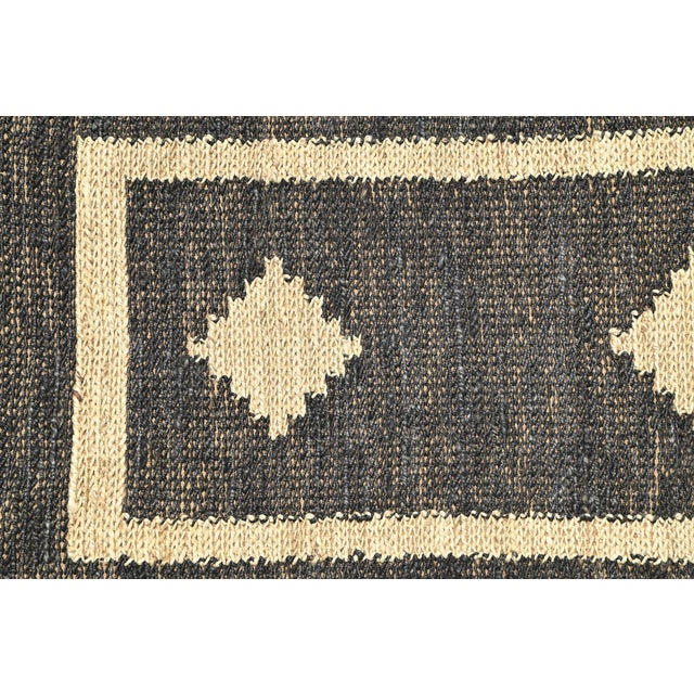 Can be used both as indoor and outdoor rugs, Made from Natural Fibres, Extremely Durable, Good for Layering Rugs, Pet...